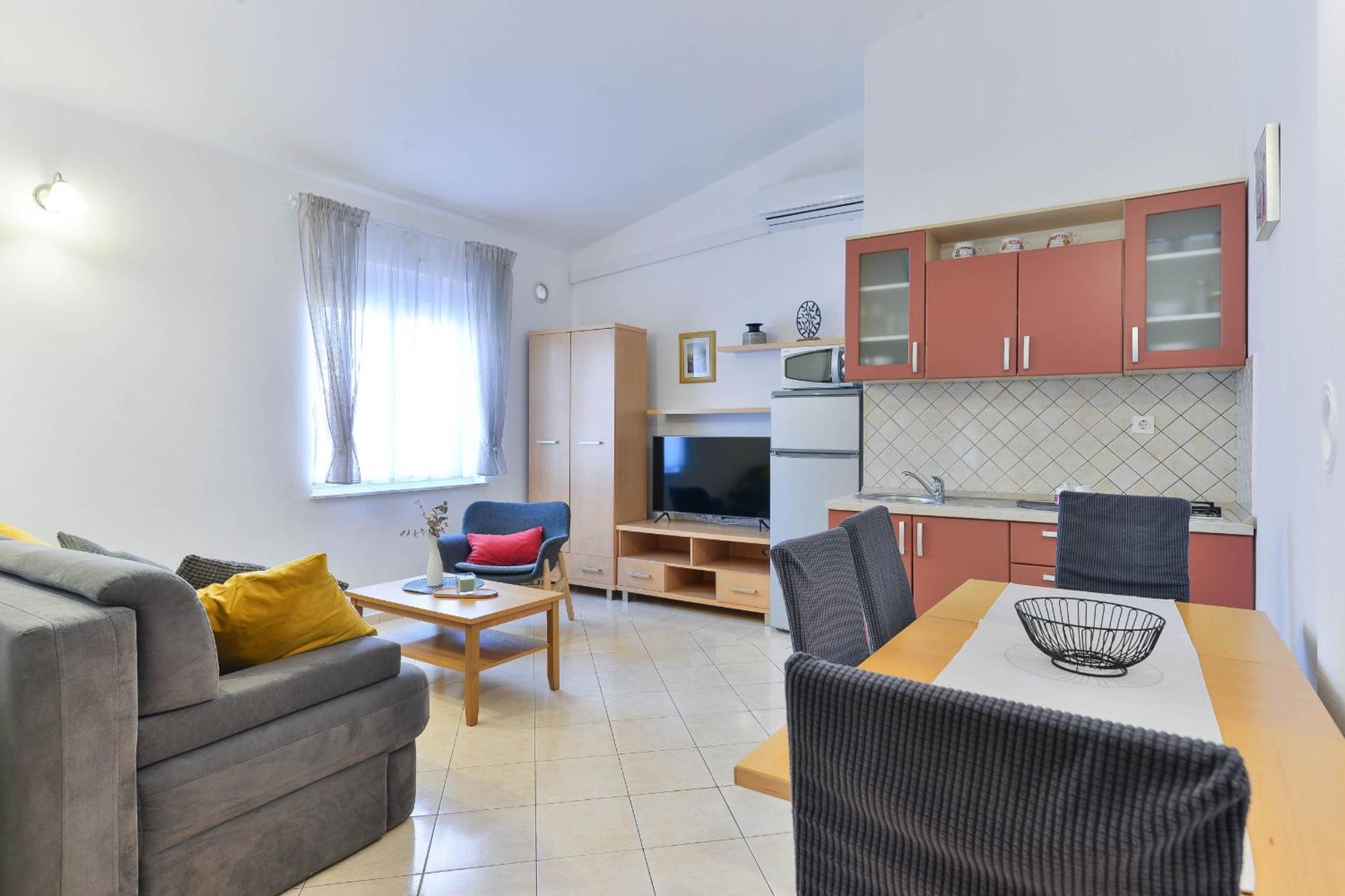 Apartment House Inga Vir Exterior photo