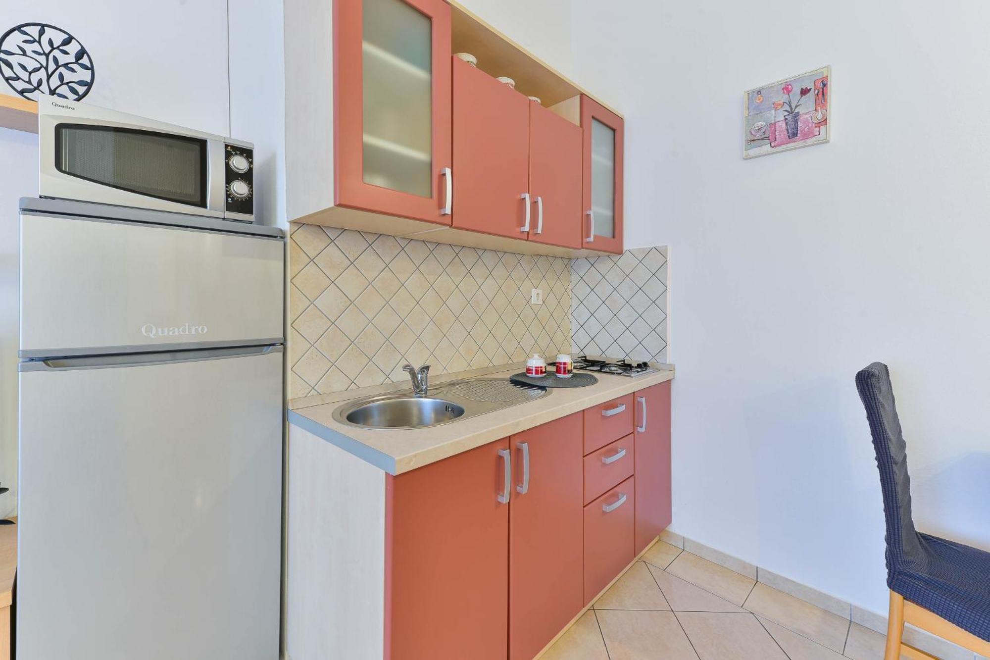 Apartment House Inga Vir Exterior photo